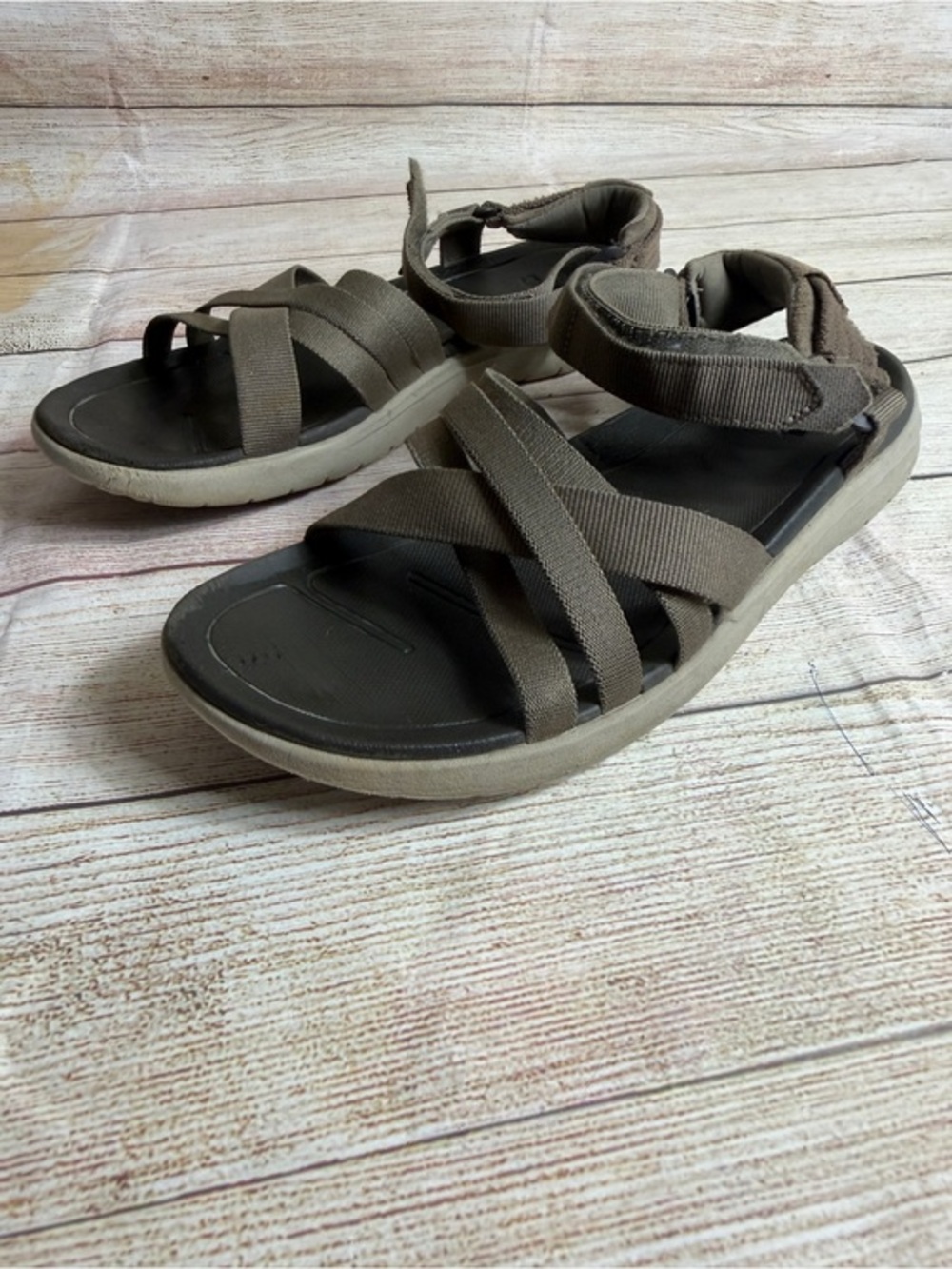 Teva Sanborn Sandals   Tan brown. Size 9